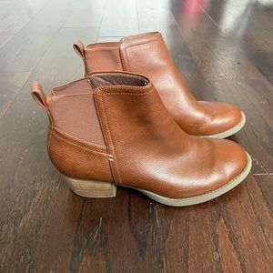 Dr. Scholl’s 8.5 Brown Booties